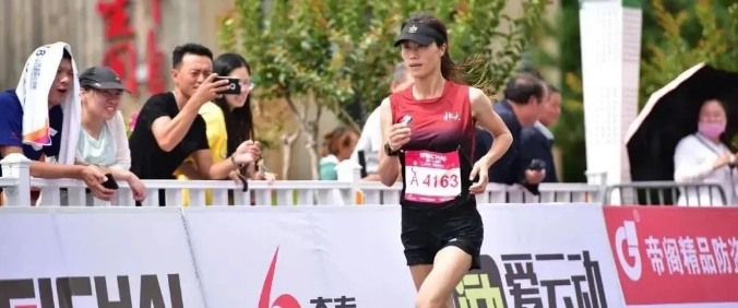 人物·故事 | “冠军跑妈”陈为芬：二胎母亲的马拉松传奇
